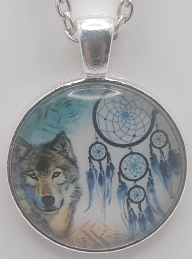 Picture of Wolf with Dreamcatcher Chain Pendant