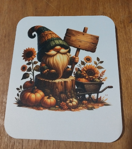 Picture of Gnome - Old Man with sign and Pumpkin (Mouse pad)