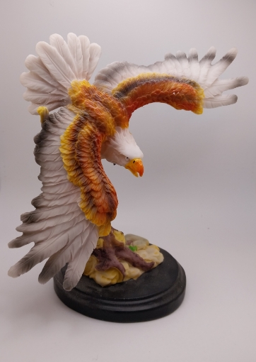 Picture of Eagle in Flight (Figurine)